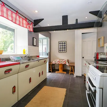 Melbourne House